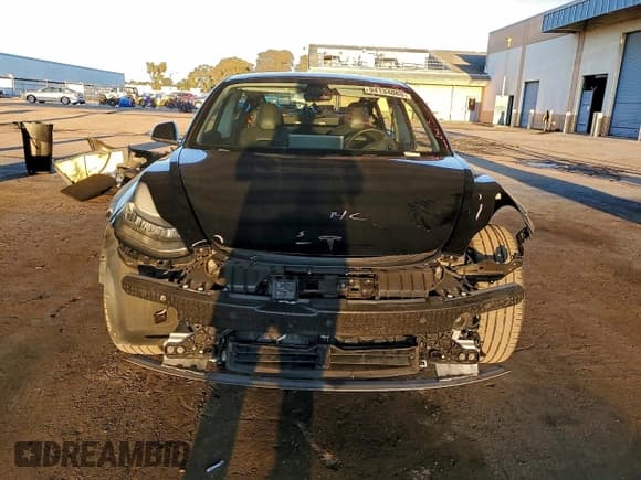 ✅ 2019 Tesla Model 3 Mid Range • VIN: 5YJ3E1EA8KF421071 • Lot: 94134065. Listed on Copart with 129,982 mi. Free auction sales archive from the USA and detailed vehicle history report at DreamBid. Image 5.