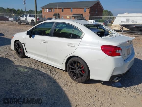 ✅ 2020 Subaru WRX Premium • VIN: JF1VA1B68L9809701 • Lot: 43120526. Listed on IAAI with 25,678 mi. Free auction sales archive from the USA and detailed vehicle history report at DreamBid. Image 3.
