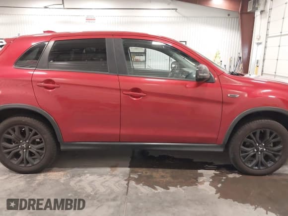 ✅ 2017 Mitsubishi Outlander ES • VIN: JA4AR3AUXHZ034283 • Lot: 43881362. Listed on IAAI with 116,960 mi. Free auction sales archive from the USA and detailed vehicle history report at DreamBid. Image 13.