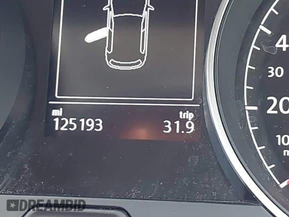 ✅ 2016 Volkswagen Golf TSI S • VIN: 3VW217AU5GM056570 • Lot: 42163476. Wystawiony na IAAI z przebiegiem 125 193 mil. Bezpłatny archiwum sprzedaży aukcyjnych z USA i szczegółowy raport historii pojazdu na DreamBid. Zdjęcie 15.