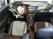 ✅ 2017 Buick Encore Preferred • VIN: KL4CJESB5HB116875 • Lot: 70895055. Wystawiony na Copart z przebiegiem 74 601 mil. Bezpłatny archiwum sprzedaży aukcyjnych z USA i szczegółowy raport historii pojazdu na DreamBid. Zdjęcie 8.