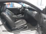 ✅ 2007 Ford Mustang GT Deluxe • VIN: 1ZVHT82H375202613 • Lot: 43058424. Wystawiony na IAAI z przebiegiem 95 443 mil. Bezpłatny archiwum sprzedaży aukcyjnych z USA i szczegółowy raport historii pojazdu na DreamBid. Zdjęcie 5.