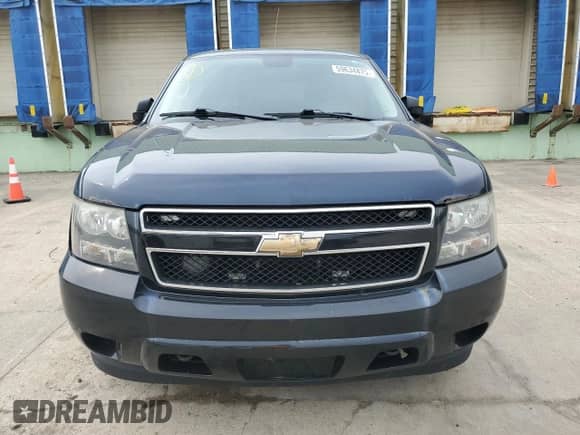 2011 Chevrolet Tahoe Commercial with VIN 1GNSK2E05BR303322, listed as a Copart auction lot 59634875 with 206,293 mi miles and Clean title. Bid and sale history available at DreamBid. Image 5.