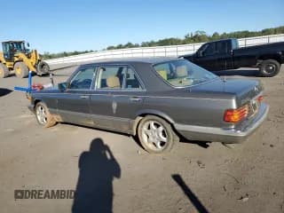 ✅ 1989 Mercedes-Benz 560 • VIN: WDBCA39D1KA429080 • Lot: 75631614. Wystawiony na Copart z przebiegiem 178 048 mil. Bezpłatny archiwum sprzedaży aukcyjnych z USA i szczegółowy raport historii pojazdu na DreamBid. Zdjęcie 2.