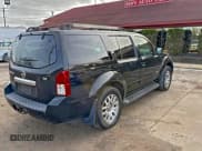 ✅ 2008 Nissan Pathfinder SE • VIN: 5N1BR18B98C638134 • Lot: 96365755. Wystawiony na Copart z przebiegiem 139 057 mil. Bezpłatny archiwum sprzedaży aukcyjnych z USA i szczegółowy raport historii pojazdu na DreamBid. Zdjęcie 4.