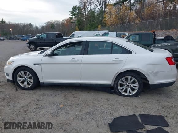 ✅ 2012 Ford Taurus SEL • VIN: 1FAHP2EW6CG105599 • Lot: 43654795. Listed on IAAI with 105,533 mi. Free auction sales archive from the USA and detailed vehicle history report at DreamBid. Image 14.