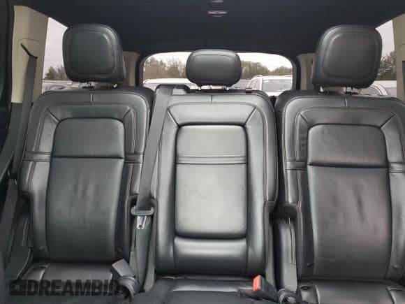 ✅ 2023 Lincoln Aviator Reserve • VIN: 5LM5J7XC7PGL16498 • Lot: 83796475. Listed on Copart with 31,606 mi. Free auction sales archive from the USA and detailed vehicle history report at DreamBid. Image 10.