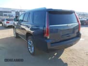 ✅ 2019 Cadillac Escalade Premium Luxury • VIN: 1GYS4CKJ4KR183416 • Лот: 43367780. Опубликован ранее на IAAI с пробегом 87 272 миль. Бесплатный доступ к архиву аукционных продаж из США и подробный отчёт об истории автомобиля на DreamBid. Изображение 3.
