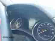 2022 Toyota Camry SE z VIN 4T1G11AK7NU036054, wystawiony jako IAAI lot #43036833 z przebiegiem 106 915 mil mil oraz . Historia ofert i sprzedaży dostępna na DreamBid. Obrazek 16.