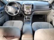 ✅ 2009 Hyundai Santa Fe Limited • VIN: 5NMSH13E09H321192 • Lot: 79897134. Listed on Copart with 209,319 mi. Free auction sales archive from the USA and detailed vehicle history report at DreamBid. Image 8.