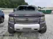 2010 Chevrolet Suburban LT z VIN 1GNUKJE37AR103053, wystawiony jako Copart lot #66935425 z przebiegiem Nie podano mil oraz Szkoda całkowita • Salvage title. Historia ofert i sprzedaży dostępna na DreamBid. Obrazek 5.