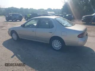 ✅ 1996 Nissan Altima XE • VIN: 1N4BU31D0TC106697 • Lot: 42760742. Listed on IAAI with 145,909 mi. Free auction sales archive from the USA and detailed vehicle history report at DreamBid. Image 3.