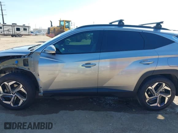 ✅ 2024 Hyundai Tucson Limited • VIN: 5NMJE3DE9RH363486 • Лот: 42842208. Опубликован ранее на IAAI с пробегом 17 028 миль. Бесплатный доступ к архиву аукционных продаж из США и подробный отчёт об истории автомобиля на DreamBid. Изображение 15.