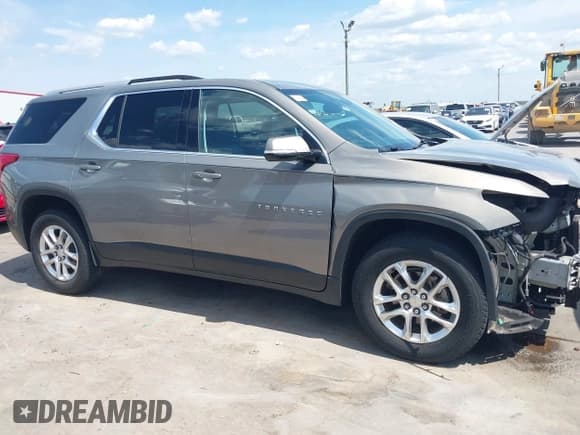 ✅ 2018 Chevrolet Traverse LT Cloth • VIN: 1GNERGKWXJJ266604 • Lot: 42862735. Wystawiony na IAAI z przebiegiem 21 815 mil. Bezpłatny archiwum sprzedaży aukcyjnych z USA i szczegółowy raport historii pojazdu na DreamBid. Zdjęcie 14.