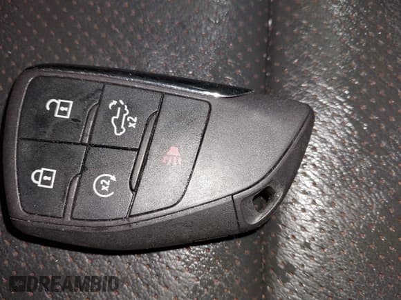 ✅ 2023 Chevrolet Silverado 1500 • VIN: 3GCUDJE89PG123831 • Лот: 41361355. Опубликован ранее на IAAI с пробегом 26 116 миль. Бесплатный доступ к архиву аукционных продаж из США и подробный отчёт об истории автомобиля на DreamBid. Изображение 11.