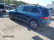 ✅ 2022 Mercedes-Benz GLB 250 • VIN: W1N4M4GB3NW187090 • Lot: 43105116. Listed on IAAI with 23,556 mi. Free auction sales archive from the USA and detailed vehicle history report at DreamBid. Image 3.