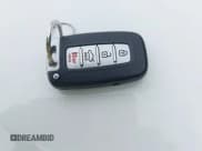 ✅ 2013 Hyundai Genesis Coupe R-Spec • VIN: KMHHU6KJ4DU105764 • Lot: 42673354. Wystawiony na IAAI z przebiegiem 38 479 mil. Bezpłatny archiwum sprzedaży aukcyjnych z USA i szczegółowy raport historii pojazdu na DreamBid. Zdjęcie 11.