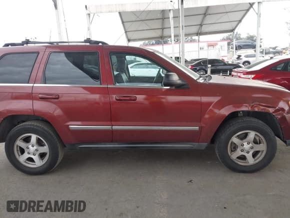 ✅ 2007 Jeep Grand Cherokee Limited • VIN: 1J8HR58N67C569345 • Lot: 43700589. Wystawiony na IAAI z przebiegiem 136 522 mil. Bezpłatny archiwum sprzedaży aukcyjnych z USA i szczegółowy raport historii pojazdu na DreamBid. Zdjęcie 13.