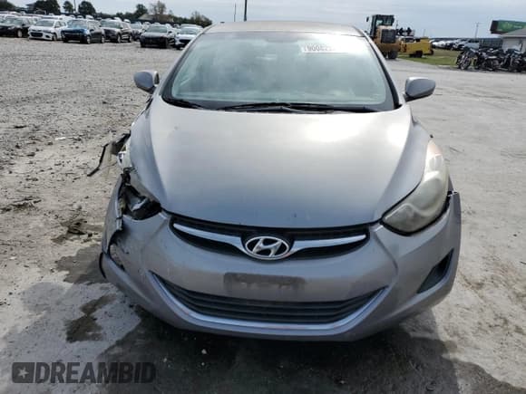 ✅ 2011 Hyundai Elantra GLS • VIN: KMHDH4AE2BU082431 • Lot: 90082285. Listed on Copart with 207,789 mi. Free auction sales archive from the USA and detailed vehicle history report at DreamBid. Image 5.