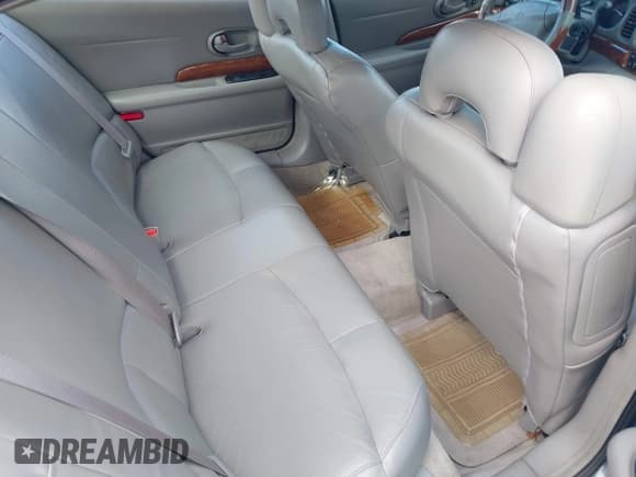 ✅ 2000 Buick LeSabre Custom • VIN: 1G4HP54K0YU263287 • Lot: 43707960. Wystawiony na IAAI z przebiegiem 96 407 mil. Bezpłatny archiwum sprzedaży aukcyjnych z USA i szczegółowy raport historii pojazdu na DreamBid. Zdjęcie 8.