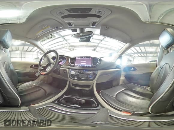 ✅ 2022 Chrysler Pacifica Limited • VIN: 2C4RC1GG9NR162231 • Лот: 63061055. Опубликован ранее на Copart с пробегом 82 084 миль. Бесплатный доступ к архиву аукционных продаж из США и подробный отчёт об истории автомобиля на DreamBid. Изображение 16.