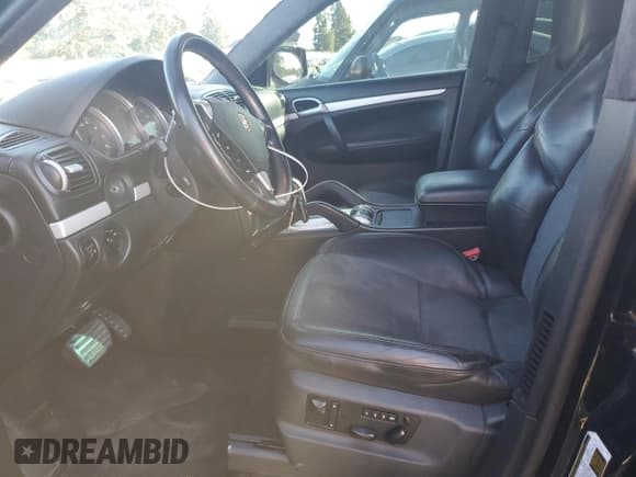 ✅ 2010 Porsche Cayenne GTS • VIN: WP1AD2AP8ALA62213 • Lot: 83970155. Listed on Copart with 143,611 mi. Free auction sales archive from the USA and detailed vehicle history report at DreamBid. Image 7.