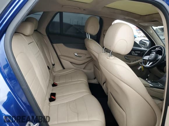 ✅ 2021 Mercedes-Benz GLC 300 • VIN: W1N0G8DB6MF946282 • Lot: 82131485. Wystawiony na Copart z przebiegiem 66 675 mil. Bezpłatny archiwum sprzedaży aukcyjnych z USA i szczegółowy raport historii pojazdu na DreamBid. Zdjęcie 11.