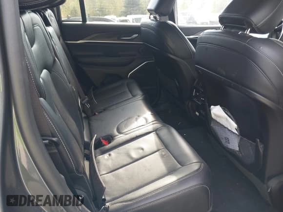 ✅ 2022 Jeep Grand Cherokee • VIN: 1C4RJYB63N8716923 • Lot: 43289093. Listed on IAAI with 74,245 mi. Free auction sales archive from the USA and detailed vehicle history report at DreamBid. Image 8.