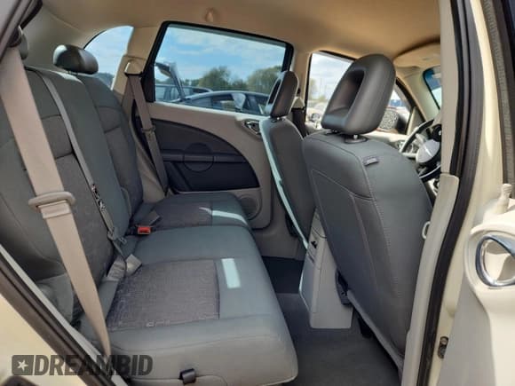 ✅ 2008 Chrysler PT Cruiser • VIN: 3A8FY48B28T228752 • Лот: 86147215. Опубликован ранее на Copart с пробегом 84 812 миль. Бесплатный доступ к архиву аукционных продаж из США и подробный отчёт об истории автомобиля на DreamBid. Изображение 11.