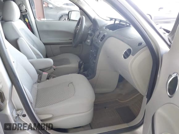 ✅ 2006 Chevrolet HHR LT • VIN: 3GNDA23D36S513843 • Lot: 41715444. Listed on IAAI with 244,758 mi. Free auction sales archive from the USA and detailed vehicle history report at DreamBid. Image 5.