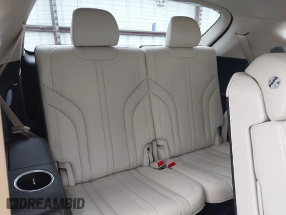 ✅ 2023 Genesis GV80 • VIN: KMUHCESCXPU114991 • Lot: 41596019. Wystawiony na IAAI z przebiegiem 31 787 mil. Bezpłatny archiwum sprzedaży aukcyjnych z USA i szczegółowy raport historii pojazdu na DreamBid. Zdjęcie 18.