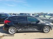 ✅ 2018 Ford Focus SE • VIN: 1FADP3K26JL282549 • Lot: 43587339. Wystawiony na IAAI z przebiegiem 123 207 mil. Bezpłatny archiwum sprzedaży aukcyjnych z USA i szczegółowy raport historii pojazdu na DreamBid. Zdjęcie 13.