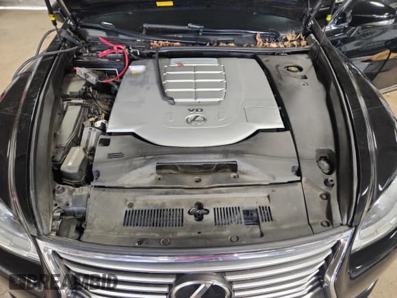 ✅ 2014 Lexus LS 460 • VIN: JTHCL5EF1E5020491 • Lot: 82471295. Wystawiony na Copart z przebiegiem 121 671 mil. Bezpłatny archiwum sprzedaży aukcyjnych z USA i szczegółowy raport historii pojazdu na DreamBid. Zdjęcie 11.