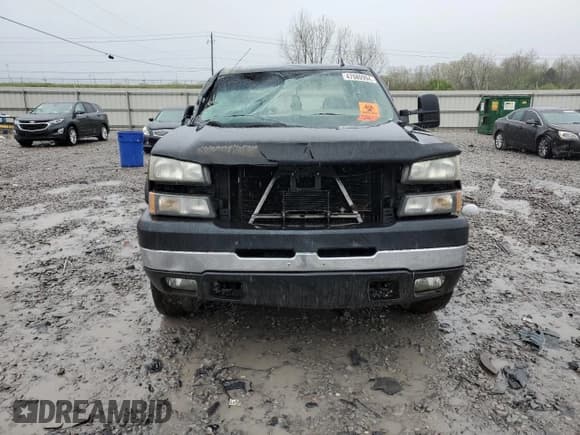 ✅ 2007 Chevrolet Silverado 2500HD Work Truck • VIN: 1GCHK23U27F107128 • Lot: 47080994. Wystawiony na Copart z przebiegiem 96 023 mil. Bezpłatny archiwum sprzedaży aukcyjnych z USA i szczegółowy raport historii pojazdu na DreamBid. Zdjęcie 5.