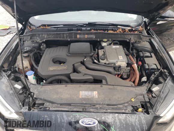 ✅ 2017 Ford Fusion Hybrid Titanium • VIN: 3FA6P0RU7HR278472 • Lot: 82434245. Wystawiony na Copart z przebiegiem 144 287 mil. Bezpłatny archiwum sprzedaży aukcyjnych z USA i szczegółowy raport historii pojazdu na DreamBid. Zdjęcie 11.