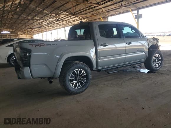 ✅ 2021 Toyota Tacoma SR5 • VIN: 3TMAZ5CN5MM150493 • Lot: 89551245. Wystawiony na Copart z przebiegiem 33 845 mil. Bezpłatny archiwum sprzedaży aukcyjnych z USA i szczegółowy raport historii pojazdu na DreamBid. Zdjęcie 3.