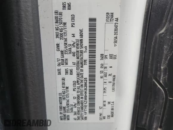 ✅ 2017 Ford Transit • VIN: 1FTYE1ZM9HKB28625 • Лот: 61034765. Опубликован ранее на Copart с пробегом 85 673 миль. Бесплатный доступ к архиву аукционных продаж из США и подробный отчёт об истории автомобиля на DreamBid. Изображение 14.