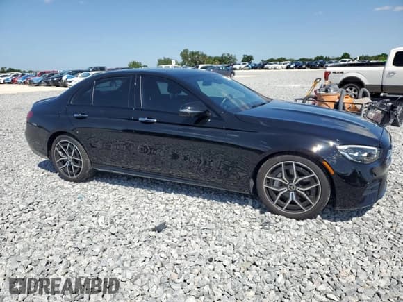 ✅ 2023 Mercedes-Benz E 350 • VIN: W1KZF8DB7PB124707 • Lot: 52352785. Wystawiony na Copart z przebiegiem 29 139 mil. Bezpłatny archiwum sprzedaży aukcyjnych z USA i szczegółowy raport historii pojazdu na DreamBid. Zdjęcie 4.