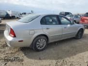 ✅ 2004 Suzuki Verona • VIN: KL5VJ52L74B100782 • Lot: 47201735. Wystawiony na Copart z przebiegiem 78 676 mil. Bezpłatny archiwum sprzedaży aukcyjnych z USA i szczegółowy raport historii pojazdu na DreamBid. Zdjęcie 3.