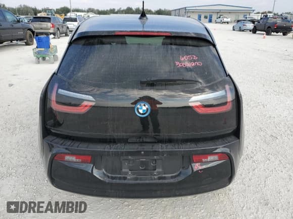 ✅ 2018 BMW i3 • VIN: WBY7Z2C58JVB88621 • Лот: 42405363. Опубликован ранее на Copart с пробегом 18 043 миль. Бесплатный доступ к архиву аукционных продаж из США и подробный отчёт об истории автомобиля на DreamBid. Изображение 6.