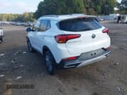 ✅ 2022 Buick Encore GX Essence • VIN: KL4MMFSL2NB015587 • Лот: 40741986. Опубликован ранее на IAAI с пробегом 49 487 миль. Бесплатный доступ к архиву аукционных продаж из США и подробный отчёт об истории автомобиля на DreamBid. Изображение 3.