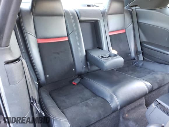 ✅ 2010 Dodge Challenger SRT-8 • VIN: 2B3CJ7DW0AH278915 • Lot: 74315243. Listed on Copart with 99,869 mi. Free auction sales archive from the USA and detailed vehicle history report at DreamBid. Image 10.