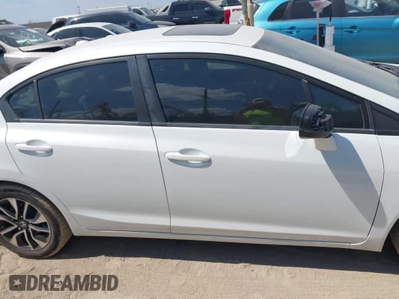 ✅ 2013 Honda Civic EX-L • VIN: 19XFB2F97DE073370 • Lot: 43347531. Listed on IAAI with 185,546 mi. Free auction sales archive from the USA and detailed vehicle history report at DreamBid. Image 13.