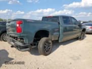 ✅ 2025 Chevrolet Silverado 1500 LT Trail Boss • VIN: 3GCUKFE85SG336657 • Lot: 84893195. Wystawiony na Copart z przebiegiem 4 990 mil. Bezpłatny archiwum sprzedaży aukcyjnych z USA i szczegółowy raport historii pojazdu na DreamBid. Zdjęcie 3.