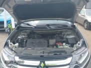 ✅ 2018 Mitsubishi Outlander SE • VIN: JA4AD3A35JZ007942 • Lot: 42275943. Wystawiony na IAAI z przebiegiem 167 550 mil. Bezpłatny archiwum sprzedaży aukcyjnych z USA i szczegółowy raport historii pojazdu na DreamBid. Zdjęcie 10.