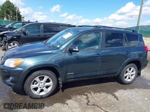 ✅ 2012 Toyota RAV4 Limited • VIN: 2T3DK4DVXCW075412 • Лот: 42193053. Опубликован ранее на IAAI с пробегом 167 494 миль. Бесплатный доступ к архиву аукционных продаж из США и подробный отчёт об истории автомобиля на DreamBid. Изображение 15.