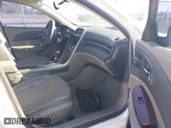 2013 Chevrolet Malibu LT с VIN 1G11C5SA5DF133184, выставлен на аукционе IAAI как лот 43468785 с пробегом 185 393 миль миль и . История ставок и продаж доступна на DreamBid. Изображение 5.