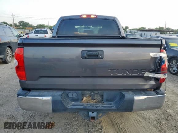 ✅ 2016 Toyota Tundra SR5 • VIN: 5TFEM5F14GX108081 • Лот: 58550775. Опубликован ранее на Copart с пробегом 123 284 миль. Бесплатный доступ к архиву аукционных продаж из США и подробный отчёт об истории автомобиля на DreamBid. Изображение 6.