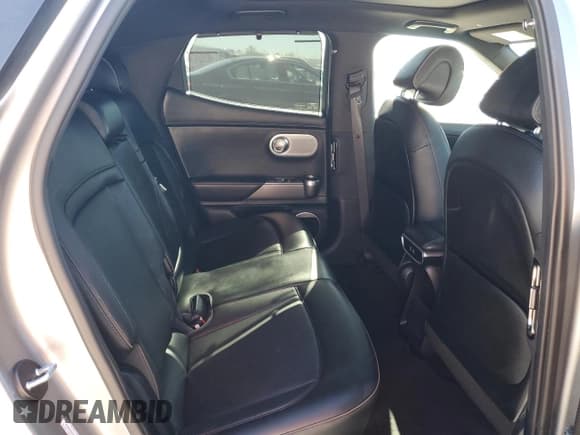 ✅ 2024 Genesis GV60 Advanced • VIN: KMUKCDSC7RU019114 • Lot: 80050784. Wystawiony na Copart z przebiegiem Nie podano. Bezpłatny archiwum sprzedaży aukcyjnych z USA i szczegółowy raport historii pojazdu na DreamBid. Zdjęcie 10.