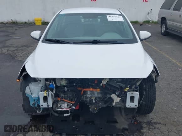 ✅ 2017 Hyundai Ioniq Blue • VIN: KMHC65LC3HU051703 • Lot: 41770571. Wystawiony na IAAI z przebiegiem 138 424 mil. Bezpłatny archiwum sprzedaży aukcyjnych z USA i szczegółowy raport historii pojazdu na DreamBid. Zdjęcie 6.